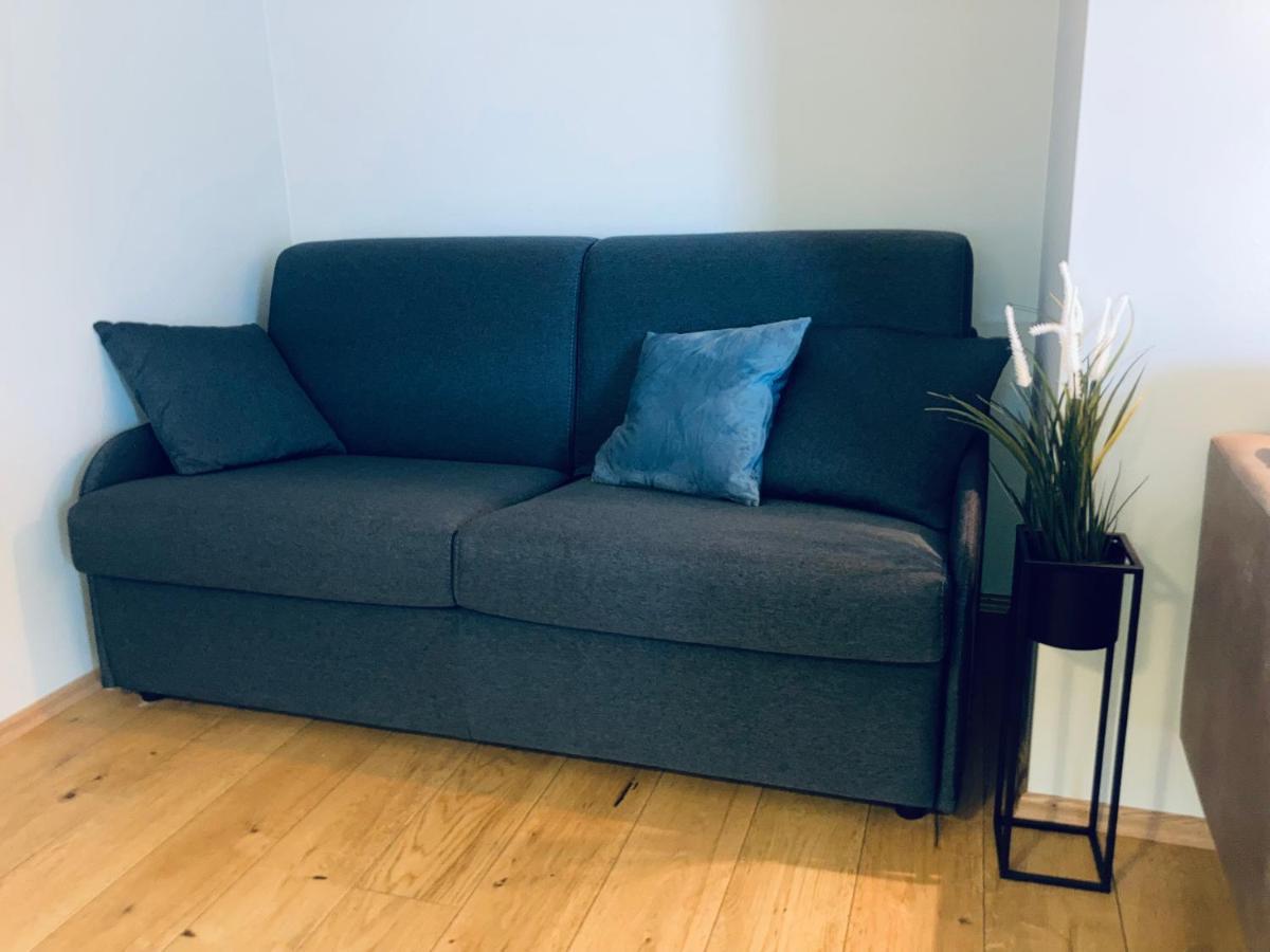 אקורירי City Center Apartments מראה חיצוני תמונה