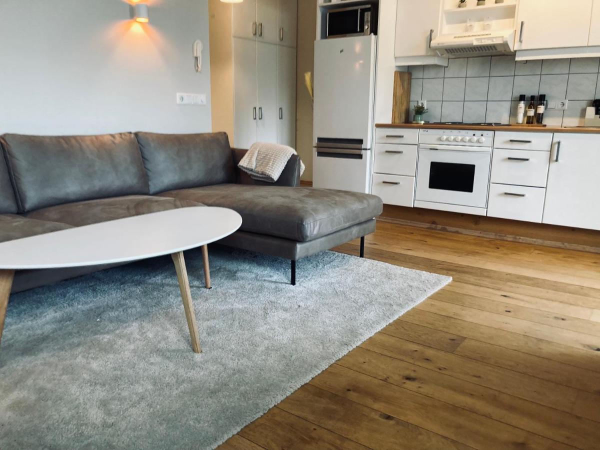 אקורירי City Center Apartments מראה חיצוני תמונה